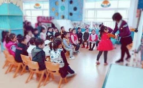 幼儿园调入小学的教师述职报告